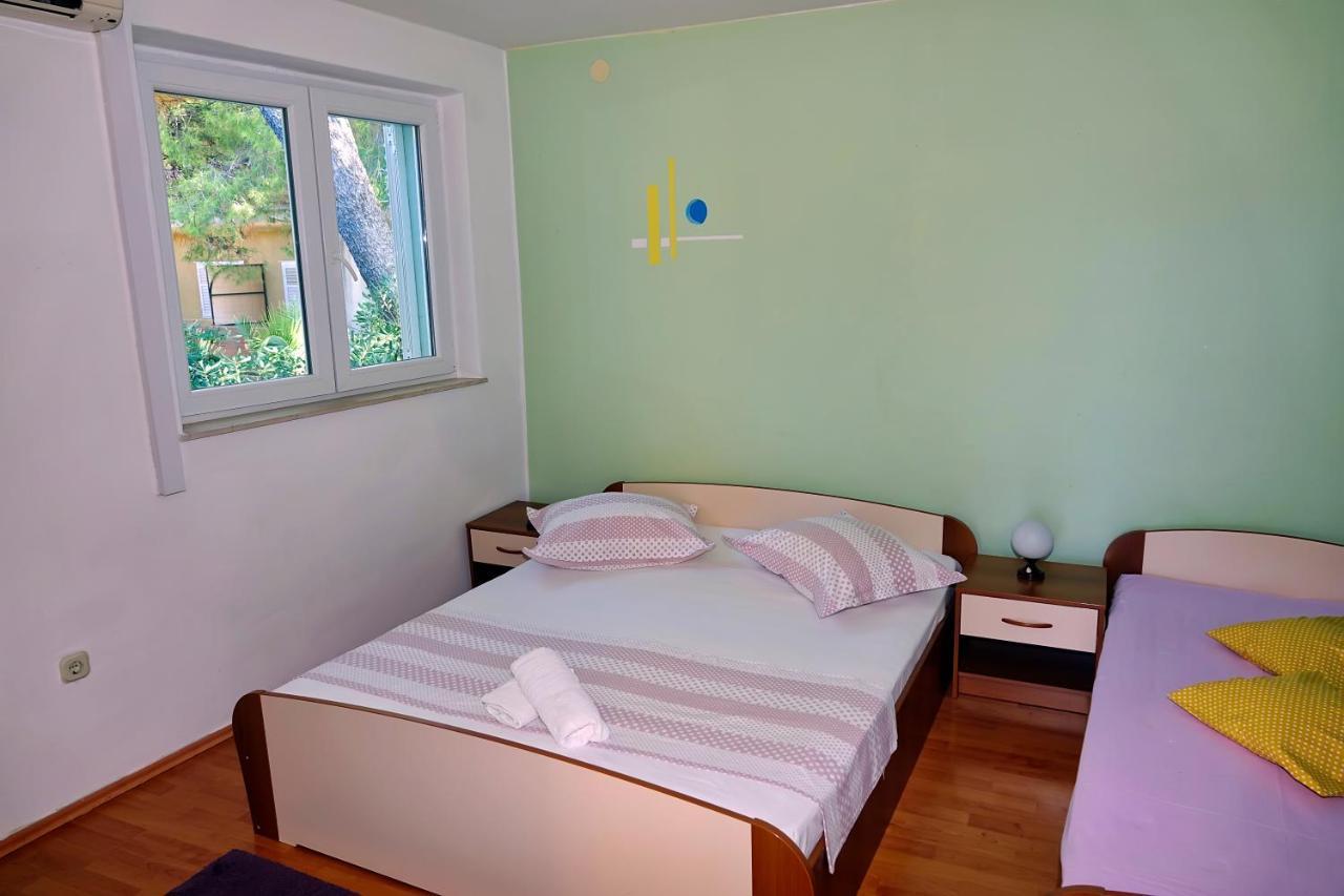 Roza Lägenhet Baška Voda Exteriör bild