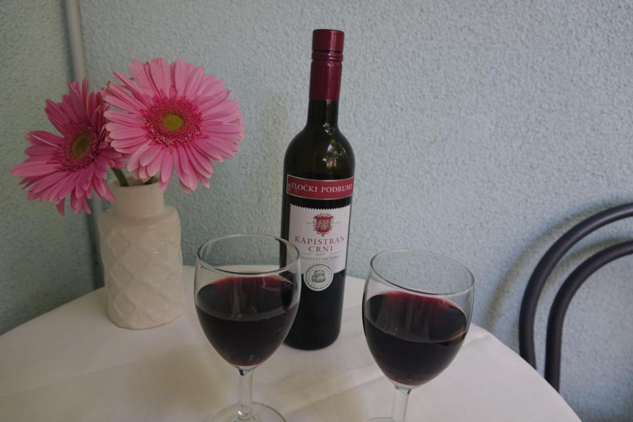 Roza Lägenhet Baška Voda Exteriör bild
